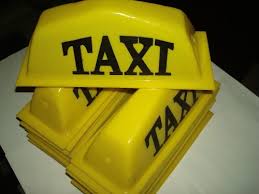 ATAXIF1R8-AVISO TAXI AMARILLO F1R88