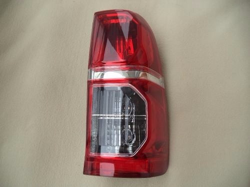 F66002L- FARO POST TOY HILUX VIGO 12- 66002 LH